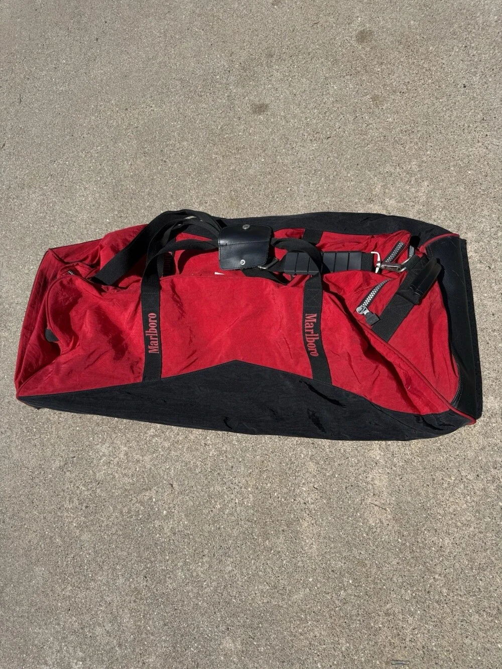 Vintage Marlboro Unlimited Gear - Rolling Travel Lg Duffel Bag - XL - 36